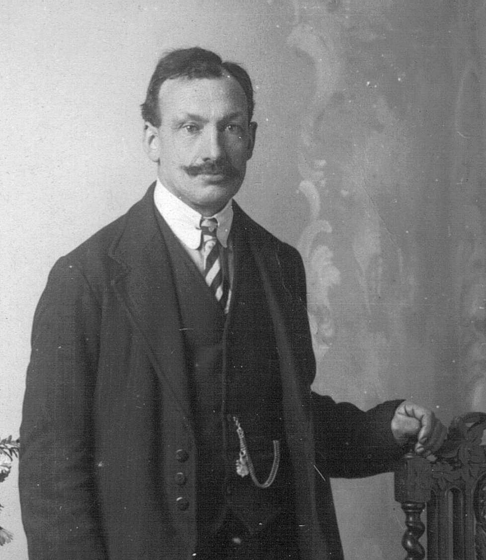 John Walter GUMBLETON